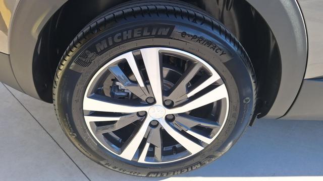 PEUGEOT 3008 usata, con Airbag laterali