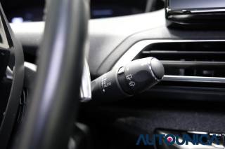 PEUGEOT 3008 usata, con Leve al volante