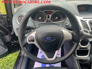 FORD Fiesta usata, con Specchietti laterali elettrici