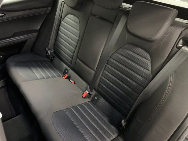 ALFA ROMEO Stelvio usata, con Volante in pelle