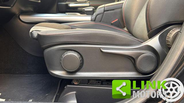 MERCEDES-BENZ GLA 200 usata, con Autoradio digitale