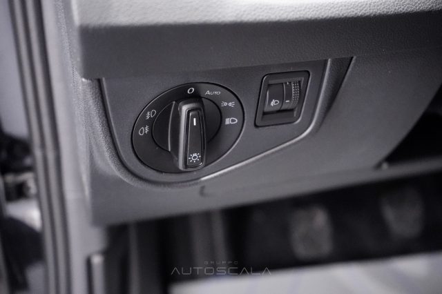 VOLKSWAGEN Taigo usata, con Cruise Control