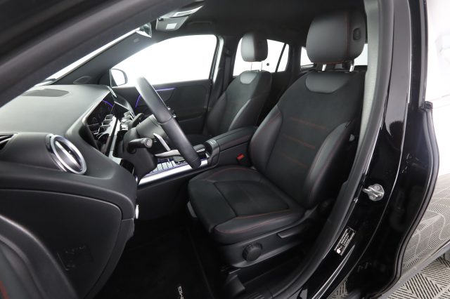 MERCEDES-BENZ CLA usata 2