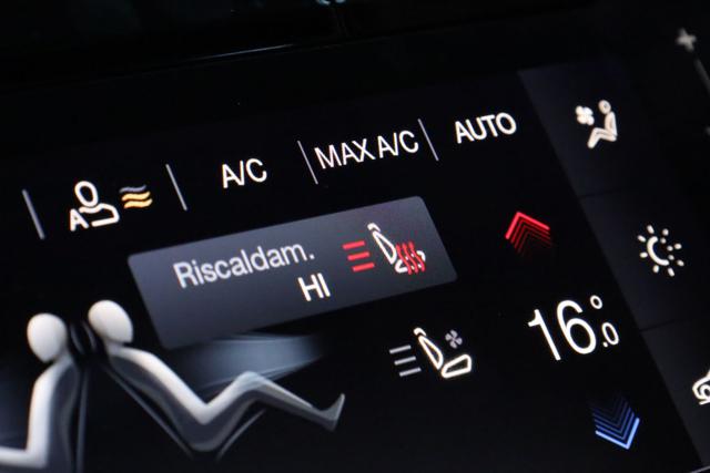 MASERATI Grecale usata, con Climatizzatore automatico, 3 zone