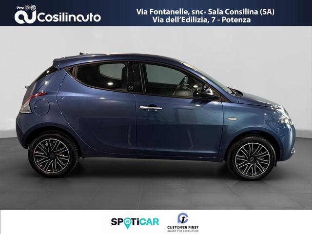 LANCIA Ypsilon usata, con Autoradio