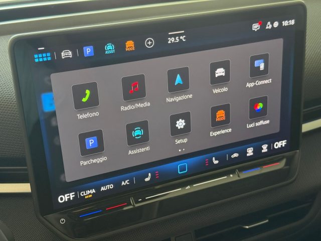 VOLKSWAGEN T-Roc usata, con Autoradio digitale
