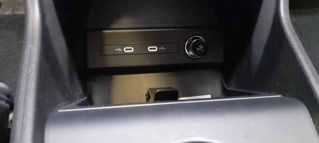AUDI Q4 e-tron usata 39