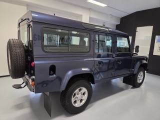 LAND ROVER Defender usata, con Autoradio