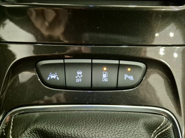 OPEL Astra usata, con Vivavoce
