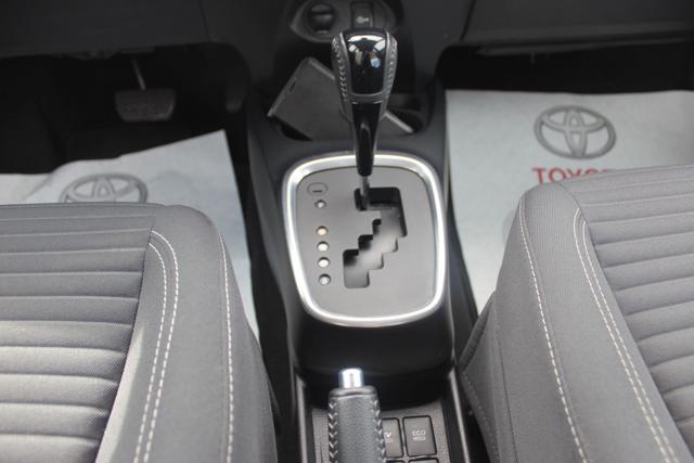 TOYOTA Yaris usata, con Bluetooth