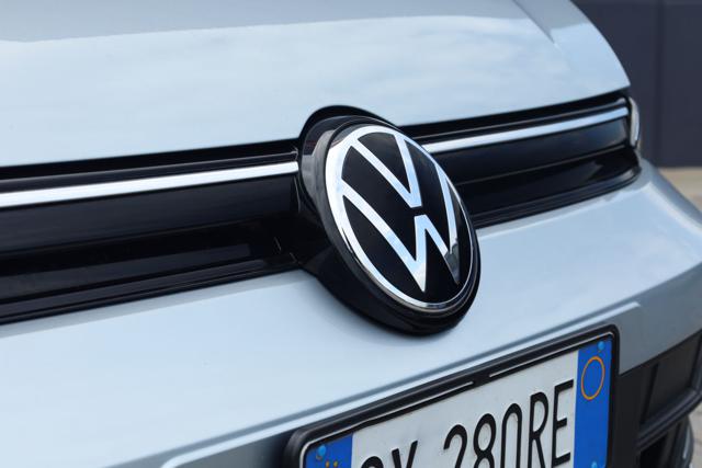 VOLKSWAGEN Golf usata, con Riscaldamento ausiliario