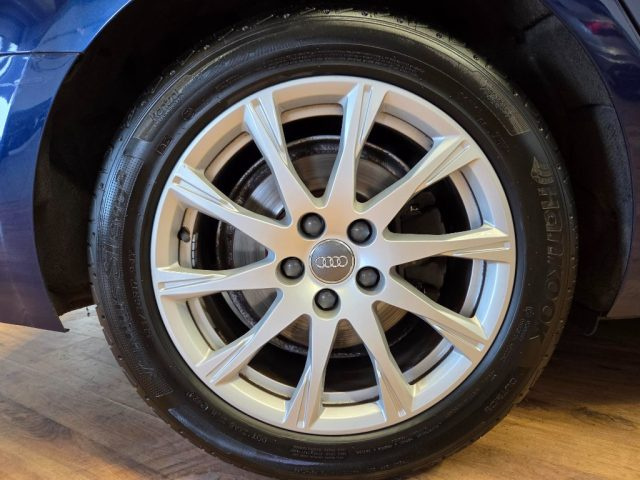 AUDI A4 usata, con Autoradio