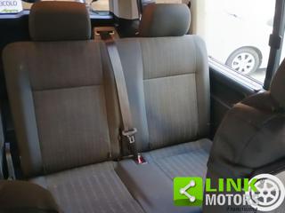 VOLKSWAGEN Caravelle usata, con Bluetooth