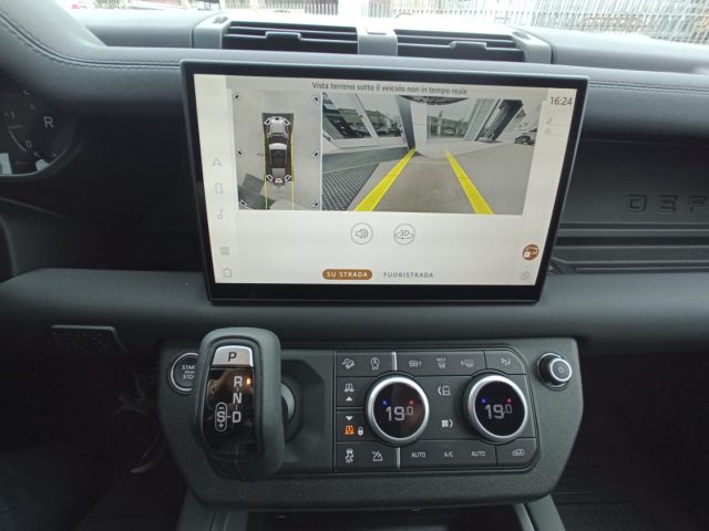 LAND ROVER Defender usata, con Sistema di navigazione