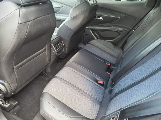 PEUGEOT 3008 usata, con Autoradio digitale