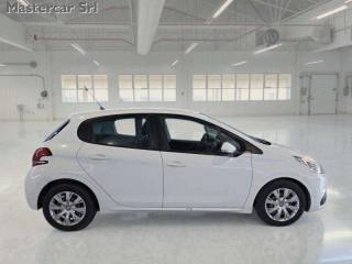 PEUGEOT 208 usata, con Boardcomputer
