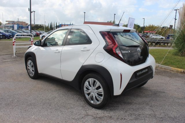 TOYOTA Aygo X usata, con Isofix
