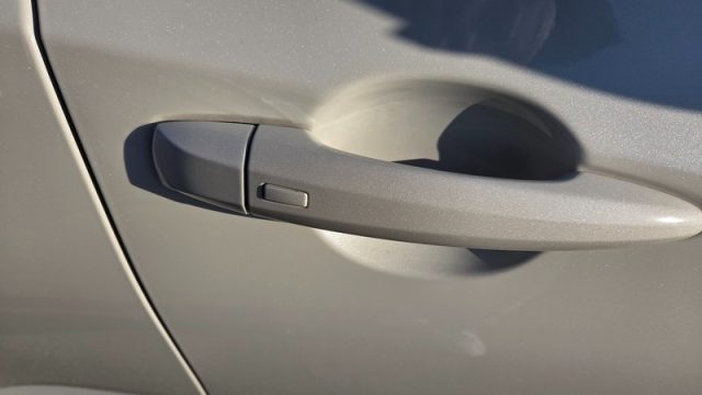 NISSAN Juke usata, con Autoradio