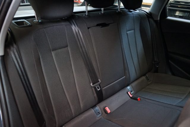 AUDI A4 usata, con USB
