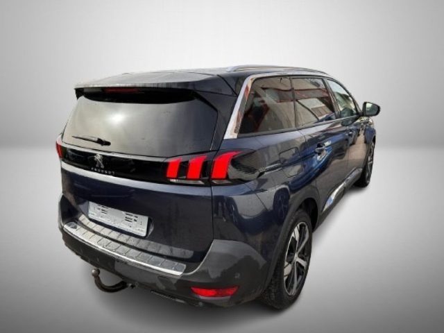 PEUGEOT 5008 usata, con Airbag laterali