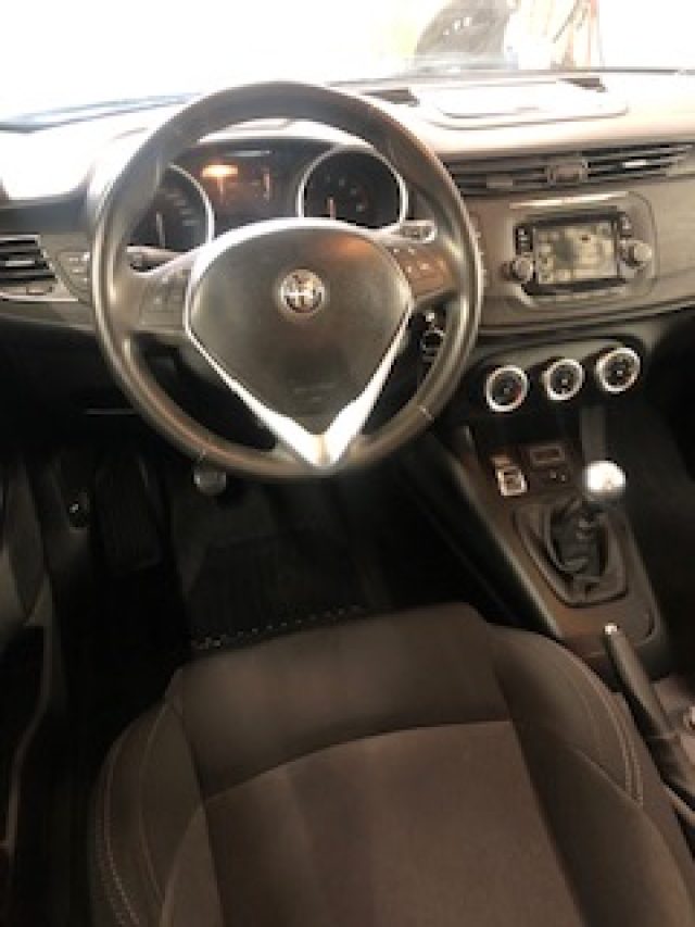 ALFA ROMEO Giulietta usata, con USB