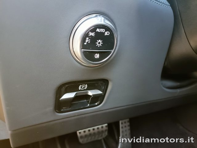 MERCEDES-BENZ SL 63 AMG usata, con Chiusura centralizzata