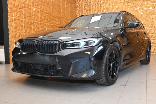 BMW 330 usata 64
