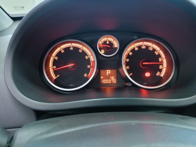 OPEL Corsa usata, con Sedile posteriore sdoppiato