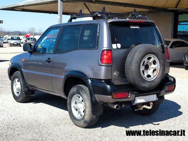 NISSAN Terrano II usata 7
