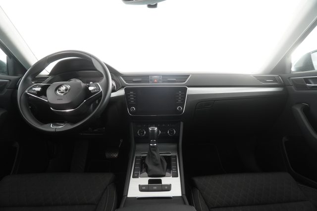 SKODA Superb usata 10