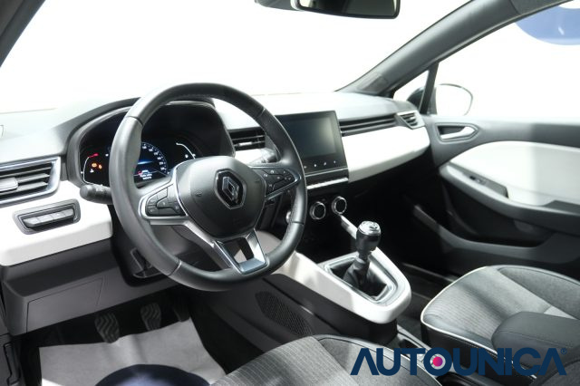 RENAULT Clio usata, con Alzacristalli elettrici