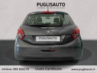 PEUGEOT 208 usata, con Autoradio