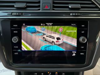 VOLKSWAGEN Tiguan usata, con Leve al volante