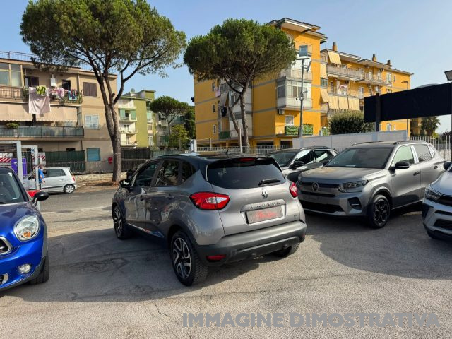 RENAULT Captur usata, con Boardcomputer