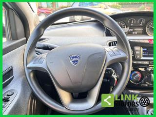 LANCIA Ypsilon usata, con Autoradio digitale