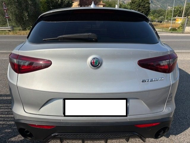 ALFA ROMEO Stelvio usata, con Cerchi in lega