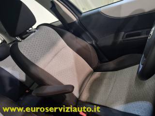 TOYOTA Yaris usata 36