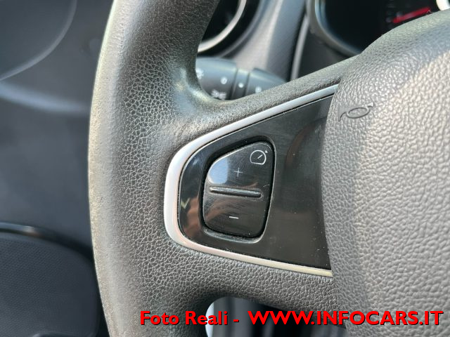 RENAULT Clio usata, con Bluetooth