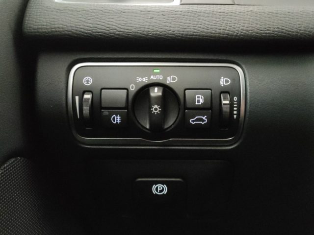 VOLVO XC60 usata, con Volante in pelle