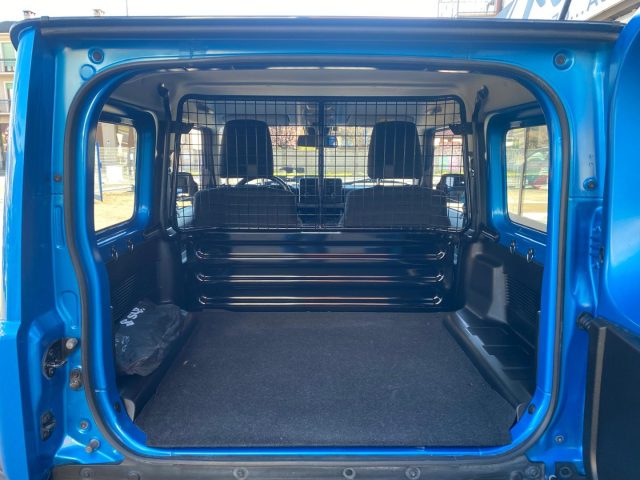 SUZUKI Jimny usata, con Cruise Control