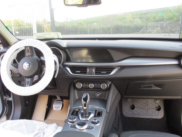 ALFA ROMEO Stelvio usata, con Cerchi in lega