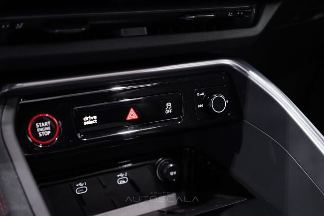 AUDI Q5 usata, con Volante in pelle