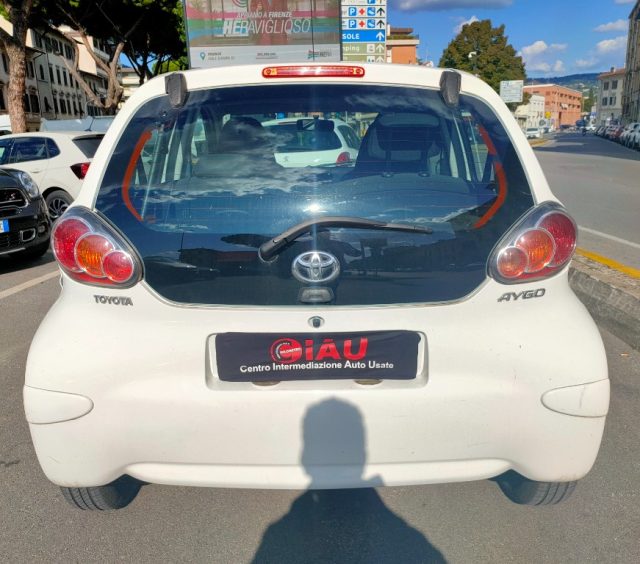 TOYOTA Aygo usata, con Autoradio
