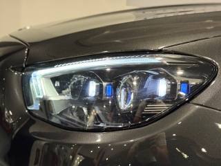 MERCEDES-BENZ E 300 usata, con USB