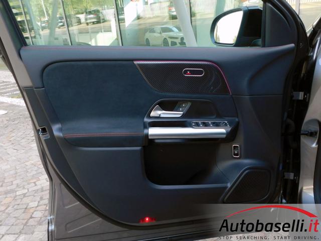 MERCEDES-BENZ GLA 180 usata, con MP3