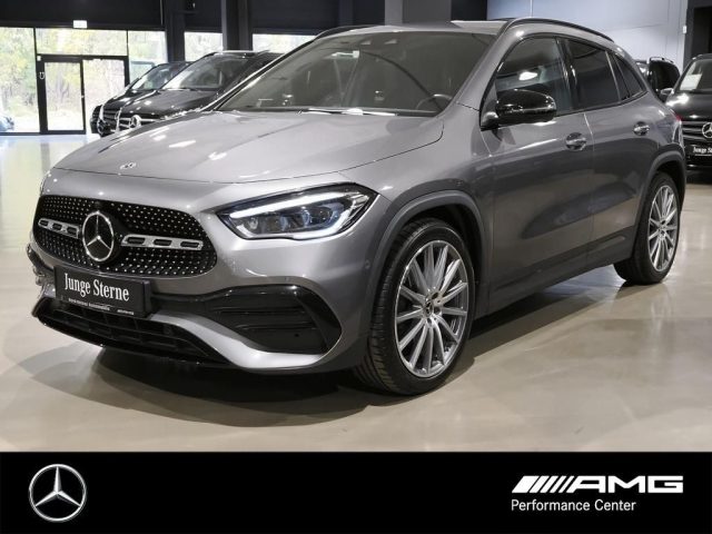 MERCEDES-BENZ GLA 200 usata, con Autoradio