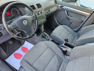 VOLKSWAGEN Touran usata, con Controllo trazione