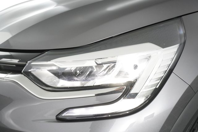 RENAULT Captur usata 13