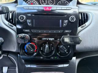 LANCIA Ypsilon usata, con ESP