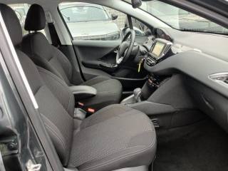 PEUGEOT 208 usata, con Sistema di navigazione